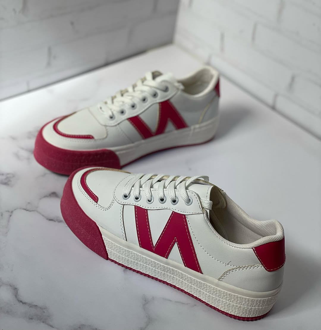 کتونی اسپرت دخترانه new balance زیبا و شیک